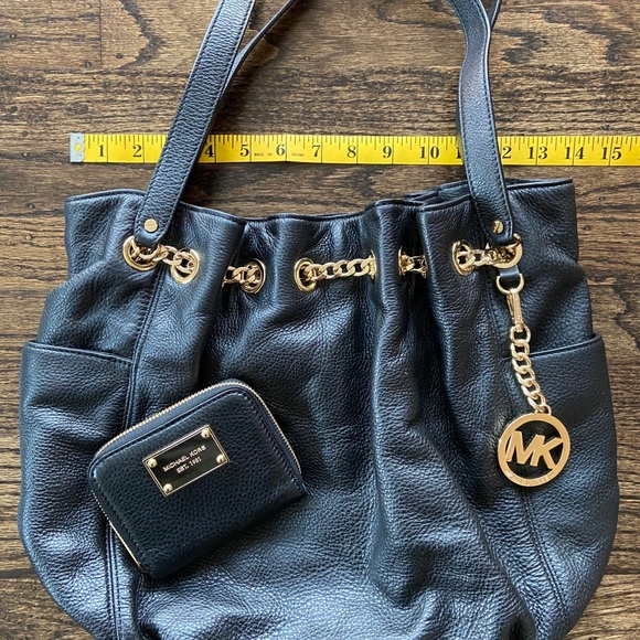 Michael Kors bag & wallet - Picture 9 of 10